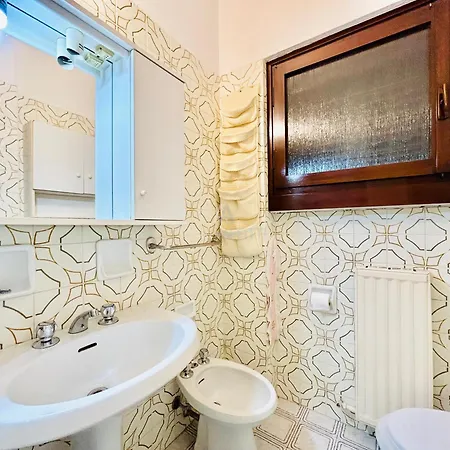 Apartament Flora - Piano Terra Immerso Nel In Un A 100m Dal Di Garda Con Piscina *